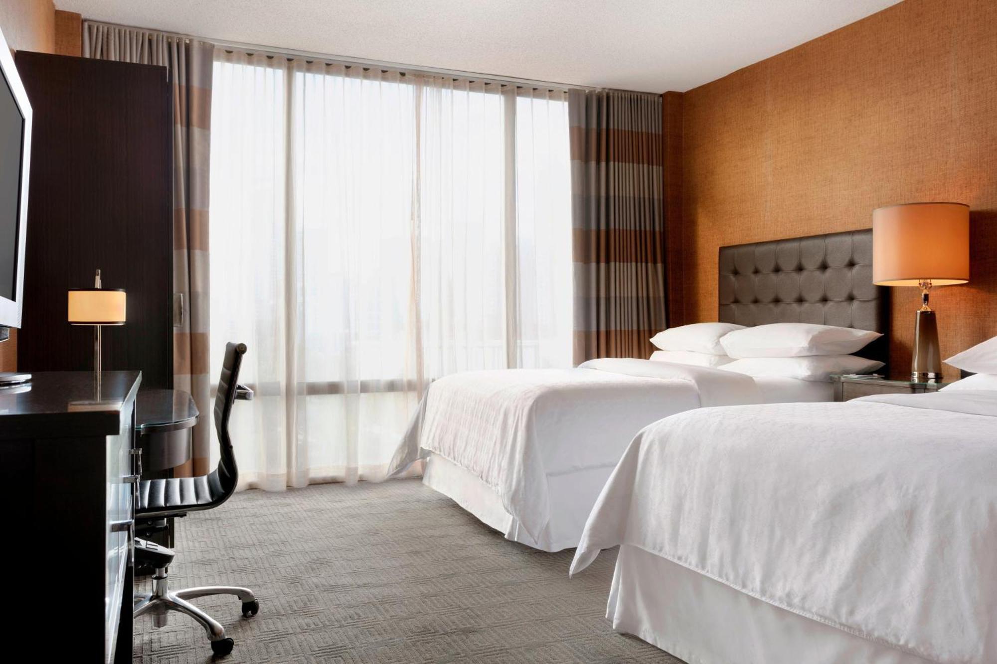 Sheraton Charlotte Hotel מראה חיצוני תמונה